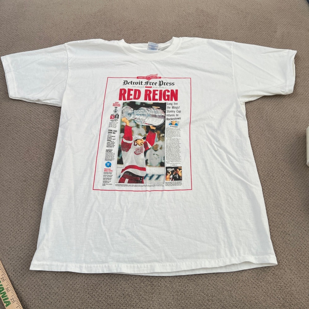 Vintage 2008 Detroit Red Wings‎ Stanley Cup Champions T-Shirt Red Reign White L